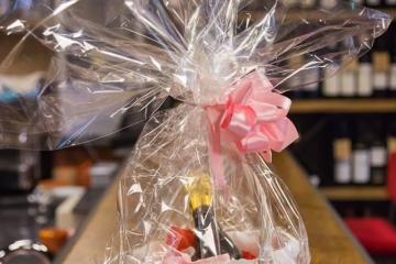 wine in the gift basket for lovely ladies