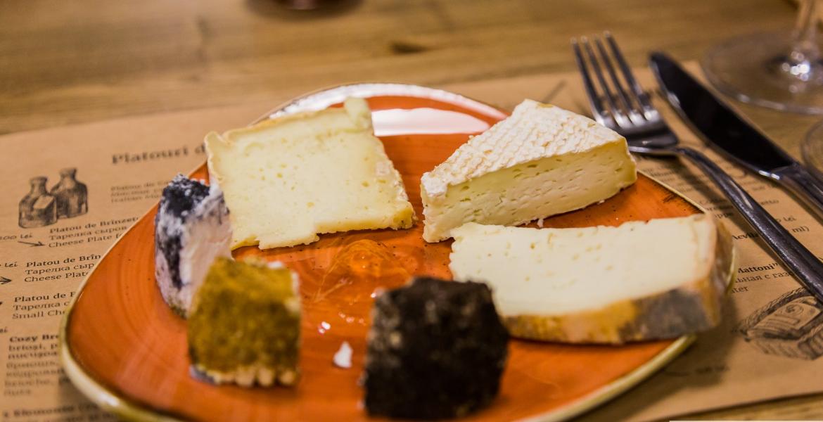  tasting of French cheeses and wine in the vinotheque