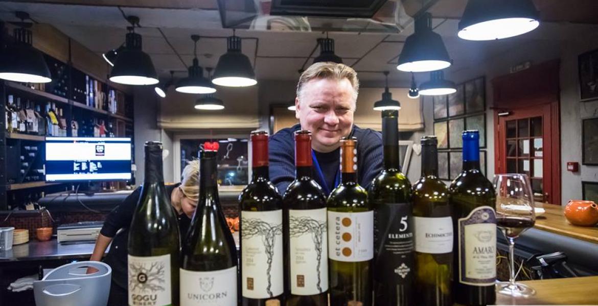 critic de vinuri Denis Rudenko