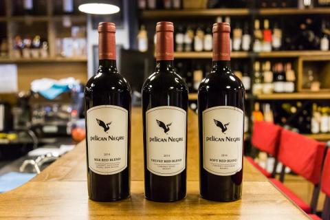 Pelican Negru wines